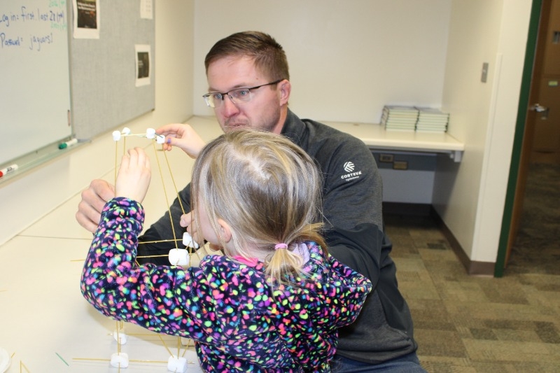 HowellsDodge Consolidated Elementary Literacy Night Held Monday