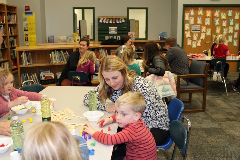 HowellsDodge Consolidated Elementary Literacy Night Held Monday
