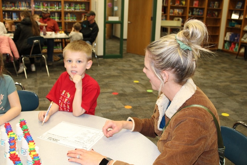 HowellsDodge Consolidated Elementary Literacy Night Held Monday