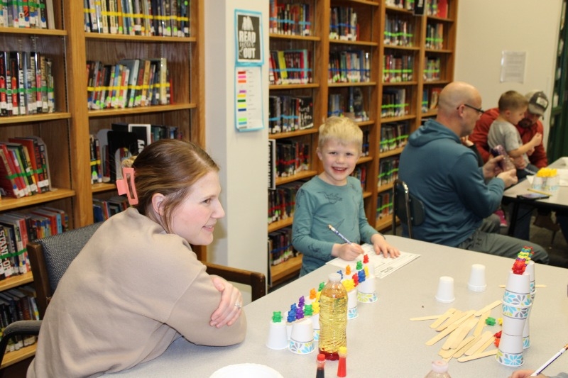 HowellsDodge Consolidated Elementary Literacy Night Held Monday