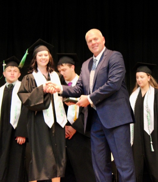 Howells-Dodge Consolidated - Twenty Howells-Dodge Seniors Graduated on ...
